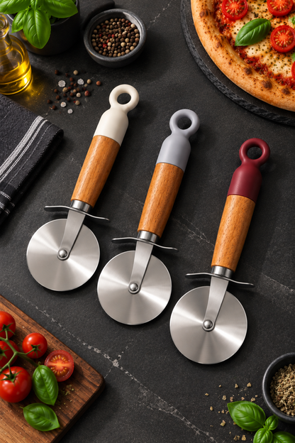 Ahşap Saplı Pizza Bıçağı
